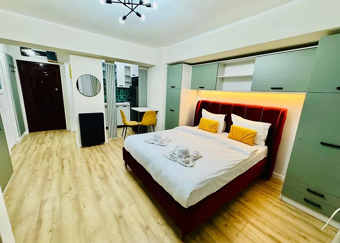 Victoriei Old Apartment